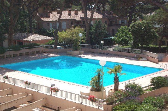 Location de vacances Appartement Hyeres plage (83400)