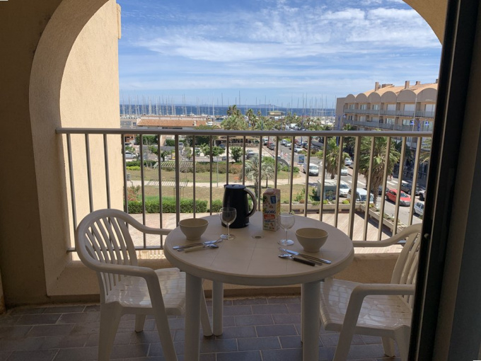 Location de vacances Studio Hyères (83400)