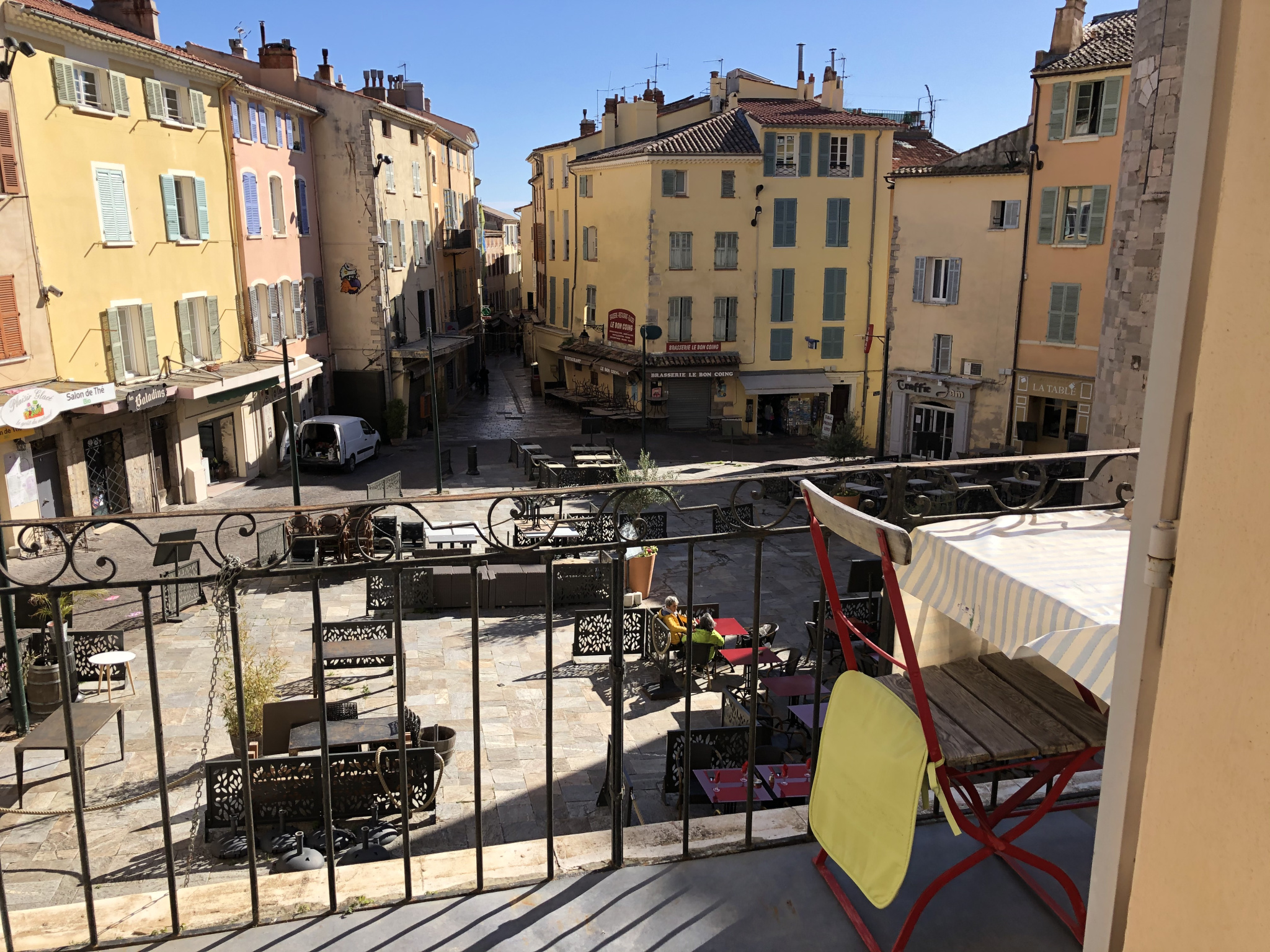 vente-hyeres-centre-historique-ditto-immobilier
